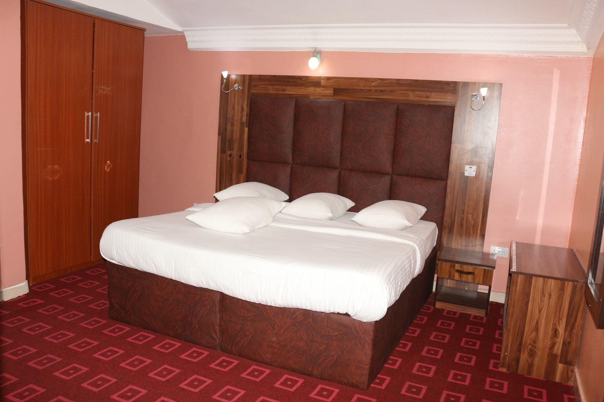 Royal Charlin Hotel And Suites Port Harcourt Kültér fotó